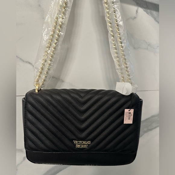 Victoria’s Secret Pebbled V-Quilt Shoulder Bag Chain Strap Purse Black - Picture 2 of 5